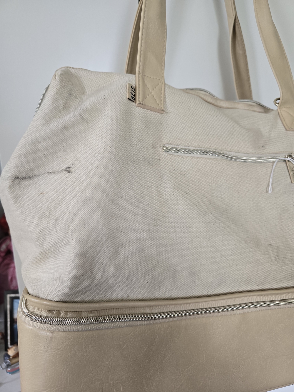 Beis Canvas Weekender Bag in Beige - Picture 2 of 7